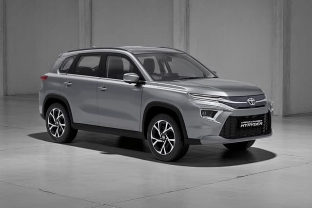 Color Enticing Silver Image - 17638